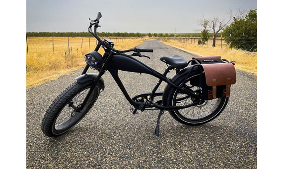 Revi Bikes Cheetah in black with saddle bags